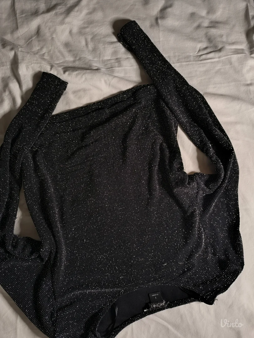 Crop top sa šljokicama