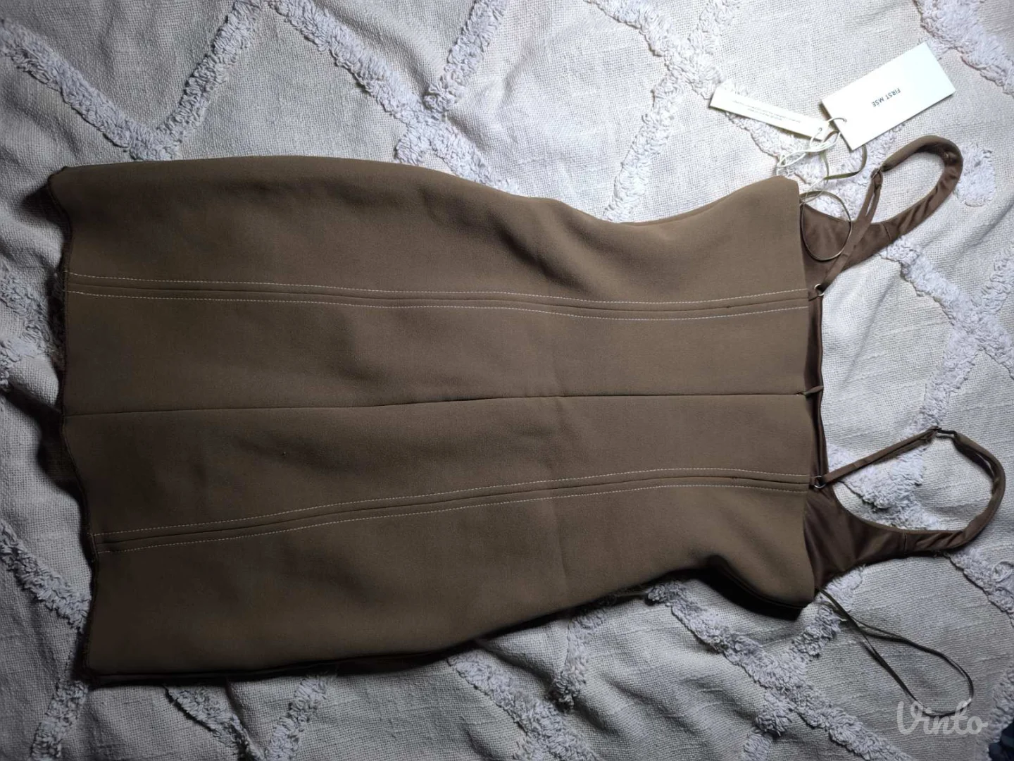 Nova dizajnerska haljina