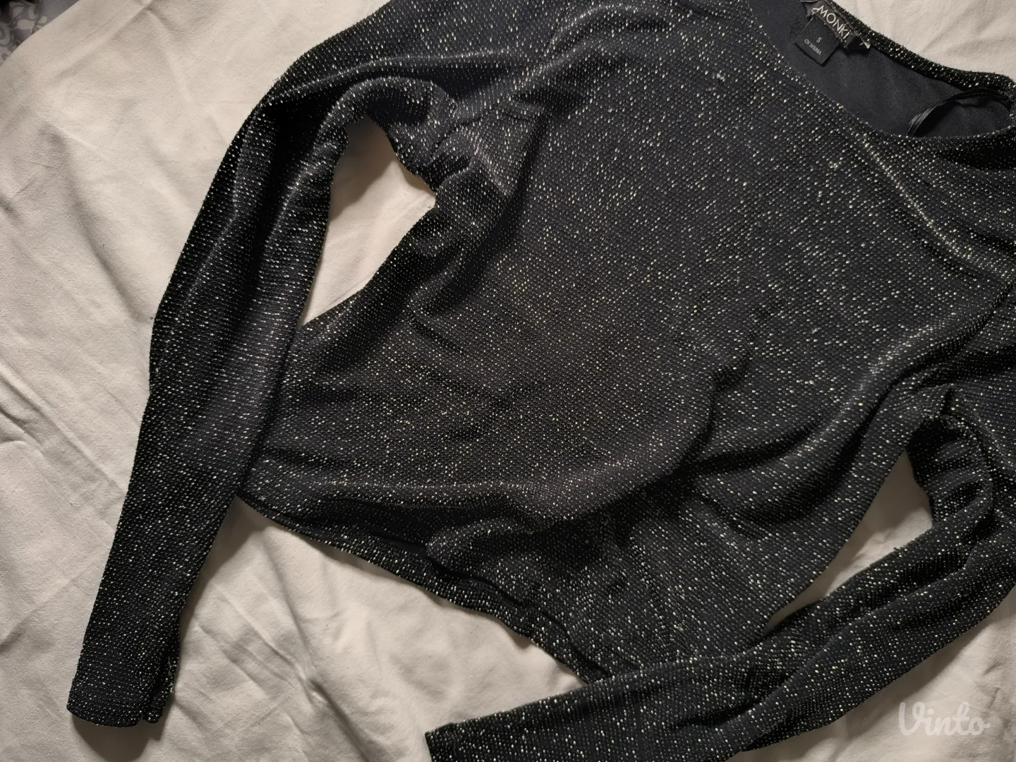 Crop top sa šljokicama