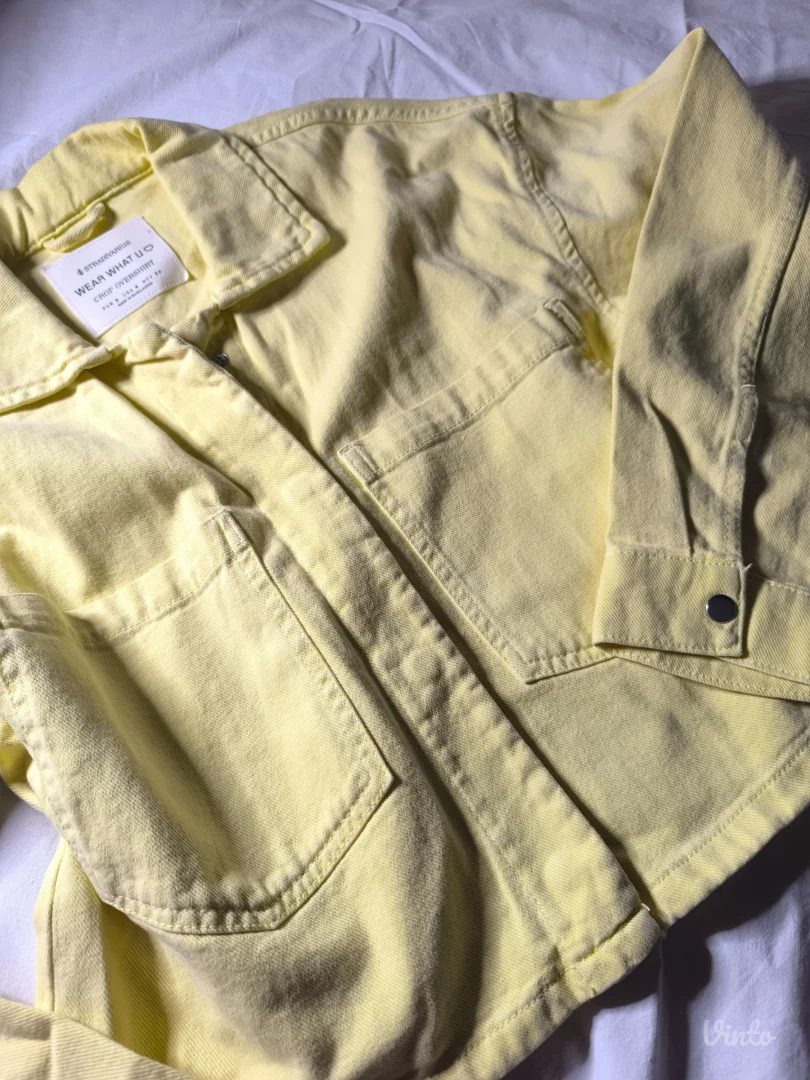 Žuta Stradivarius crop top jaknica/košulja