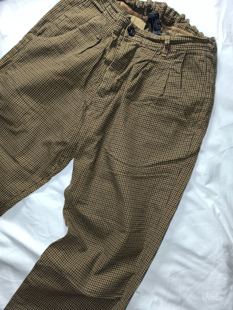 Karirane baggy pantalone