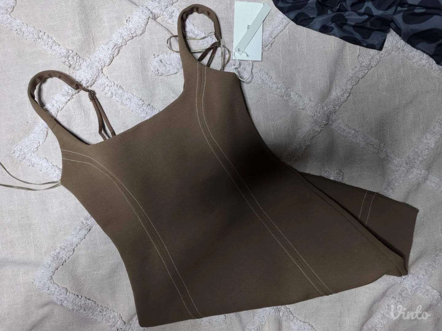 Nova dizajnerska haljina