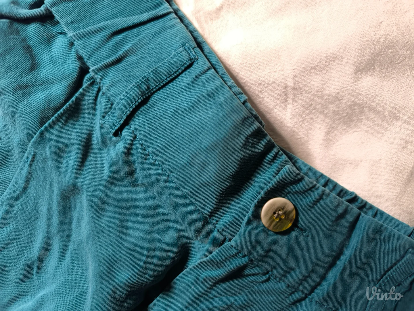 Orsay nov tirkizni šorc