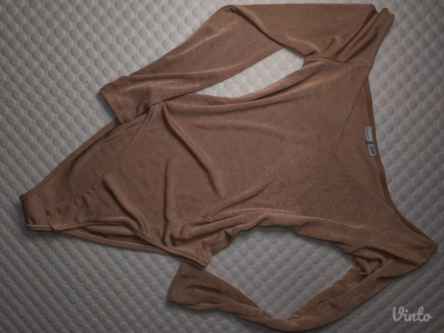 Nov Zara body sa roze glitterom