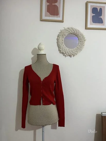 NOVO crveni trikotažni tanji džemper S vel