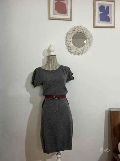 Benetton haljina od 100% EKSTRA FINE MERINO VUNE