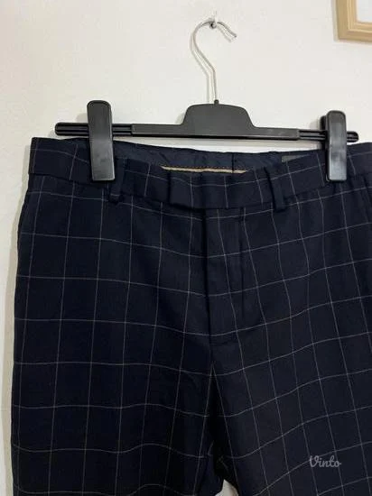 H&M NOVO teget pantalone L/XL