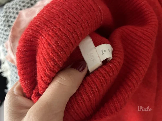 H&M crveni džemper rolka S/M/L