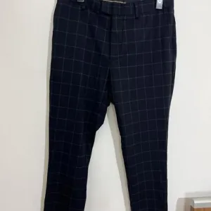 H&M NOVO teget pantalone L/XL