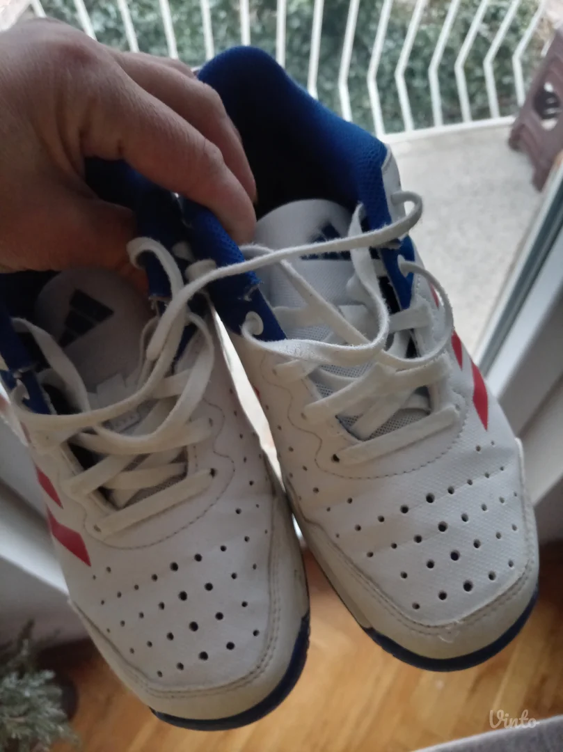 Adidas dečje patike