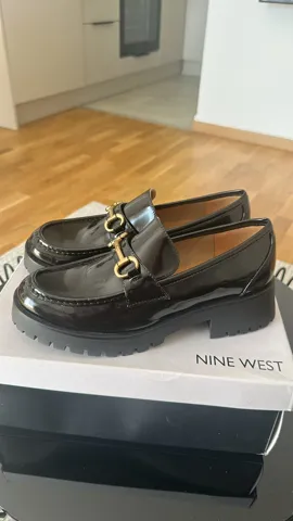 Nove Nine West cipele