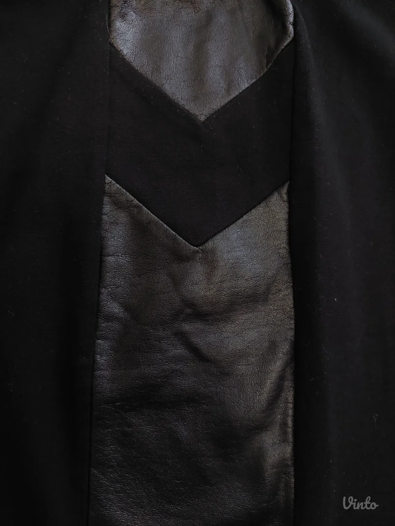 Crna suknja sa kožnim detaljima M/L