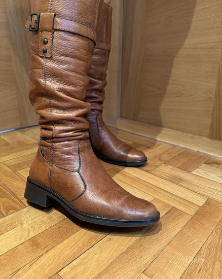 Paar čizme - kao nove