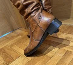 Paar čizme - kao nove