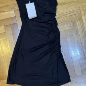 Bershka mini haljina