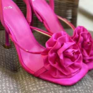 Mango sandale sa cvetom