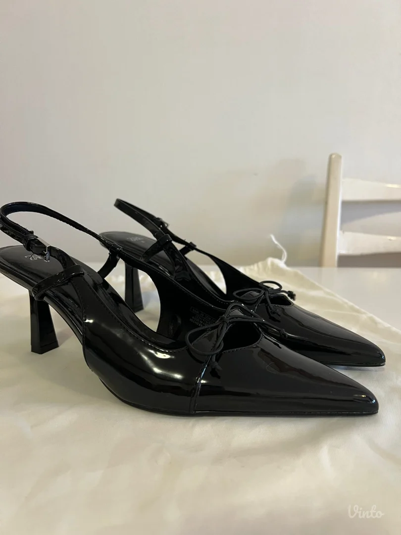 Zara crne stikle