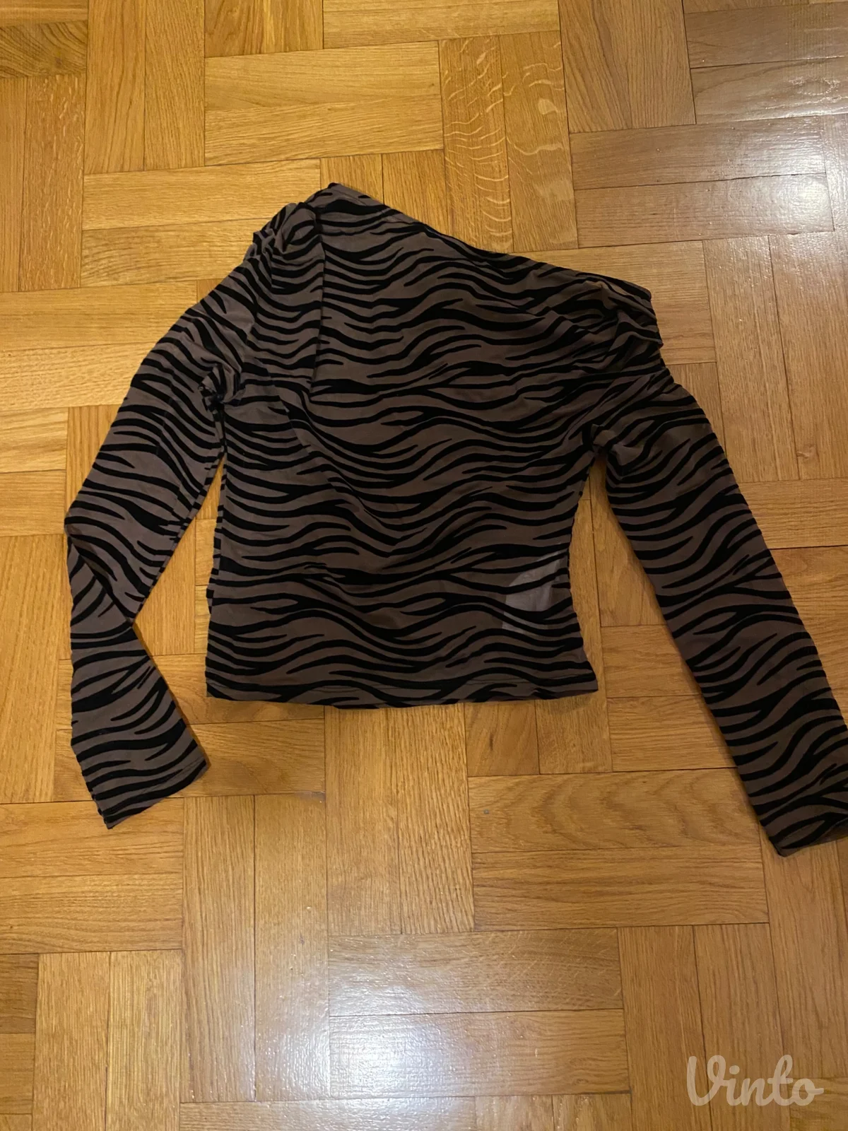 Mrežasta prozirna Gina Tricot majica