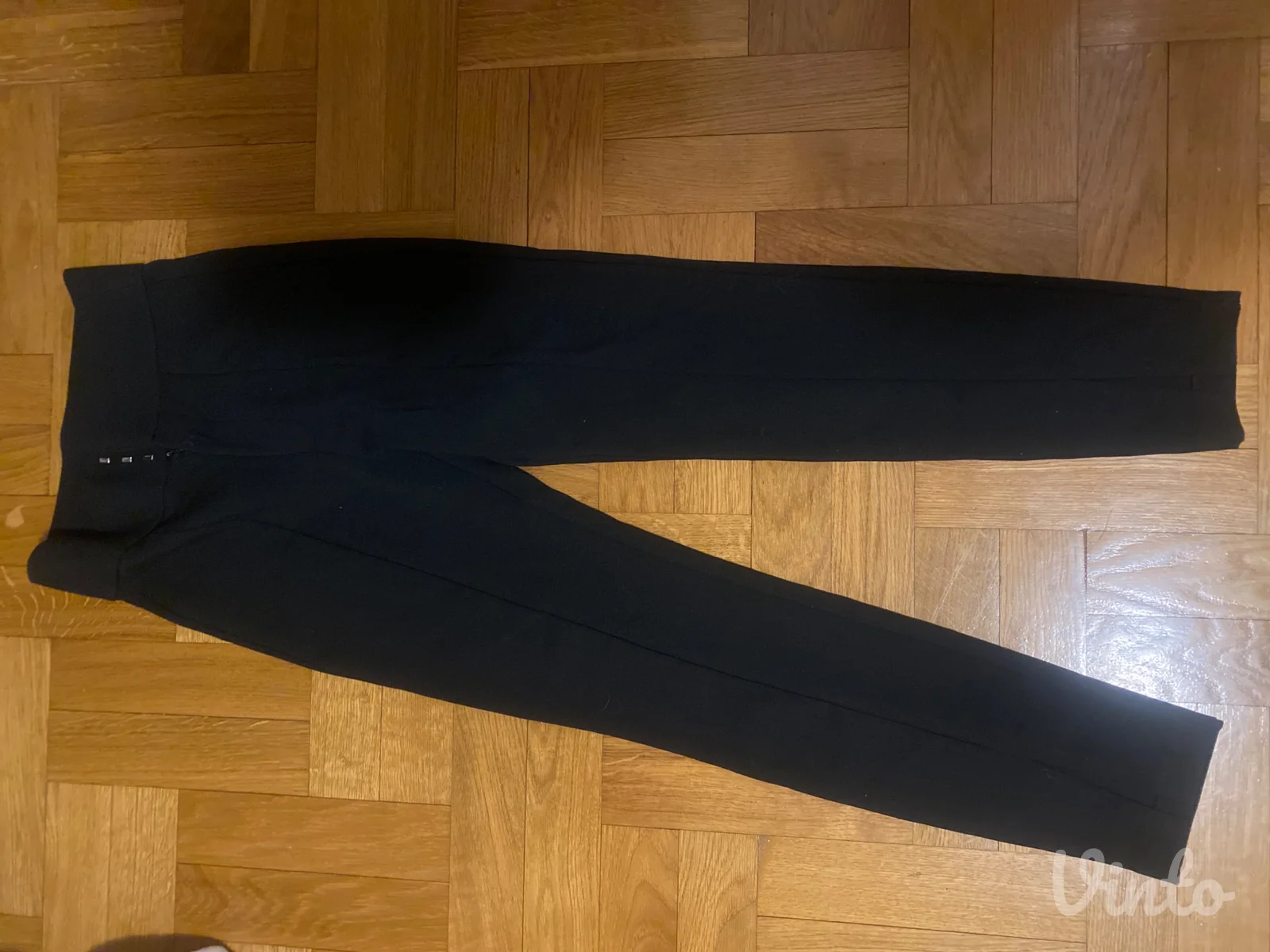Zara crne pantalone visokog struka