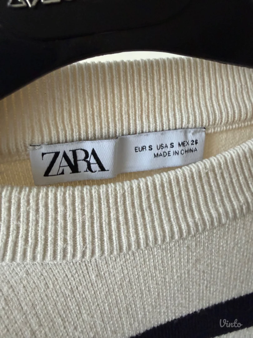 Zara džemper na pruge