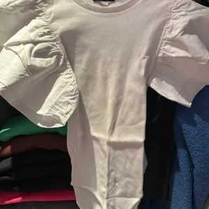 Zara puf rukav bodi-komplet