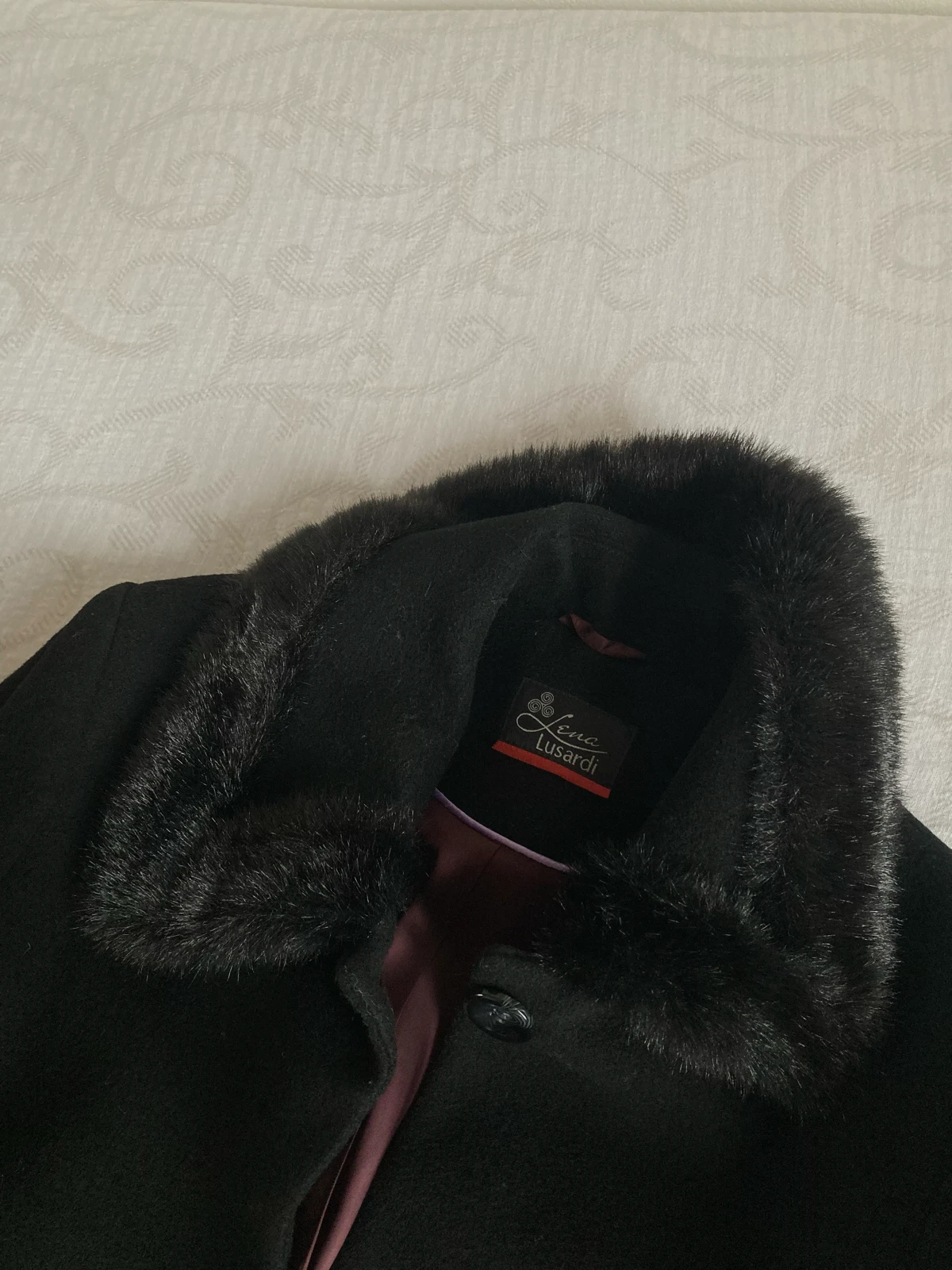 Vuneni kaput sa krznom