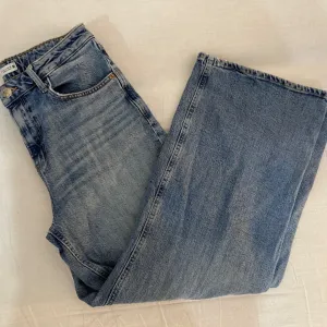 Zara zenske farmerke