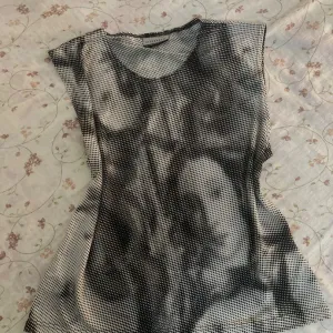 C&A Clockhouse graphic top