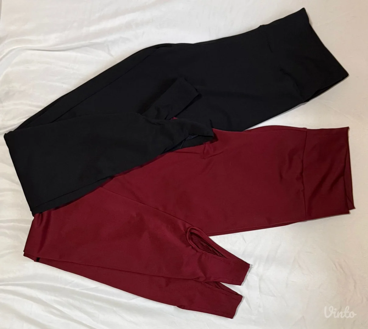 Crne i bordo helanke