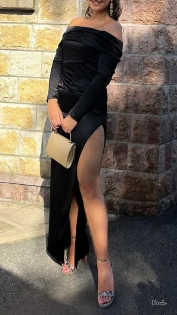 Crna šivena haljina