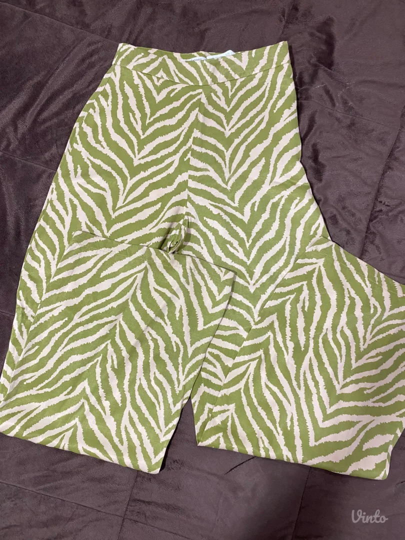 Pantalone široke (nogavice 115cm)