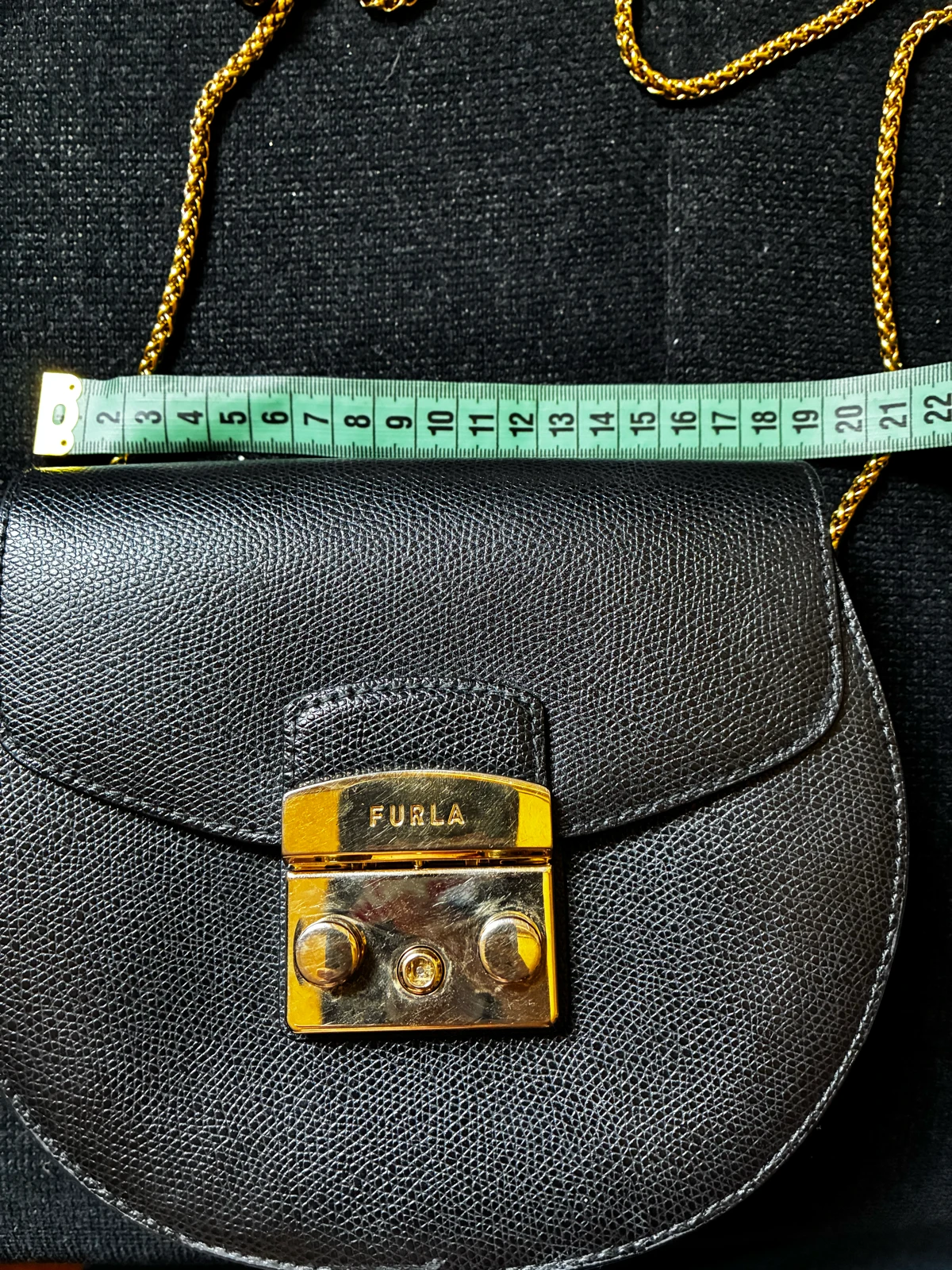 Original Furla crna kožna torba