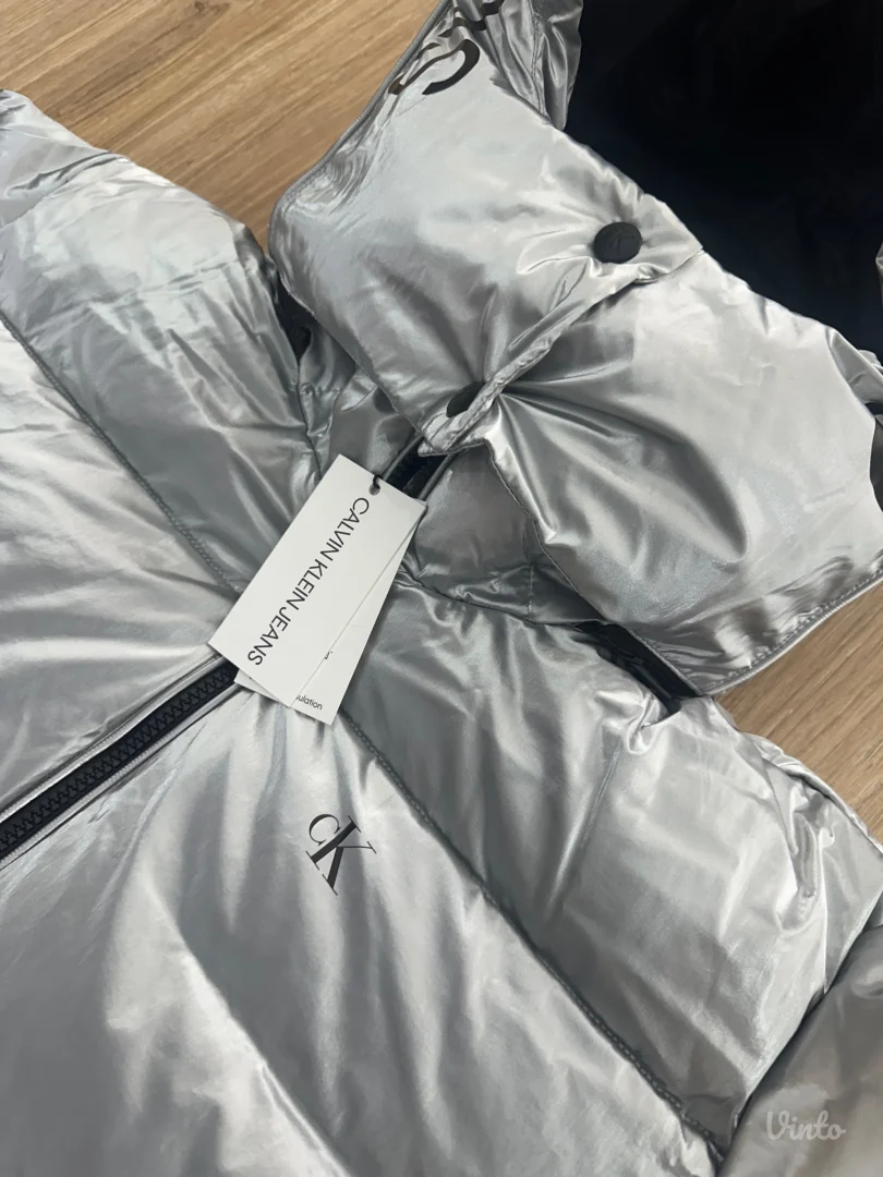 Nova! Calvin Klein jakna