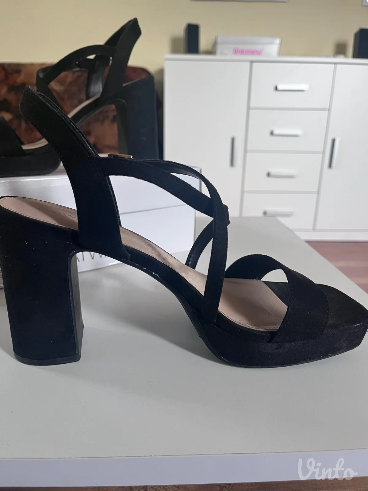 Crne letnje velur sandale