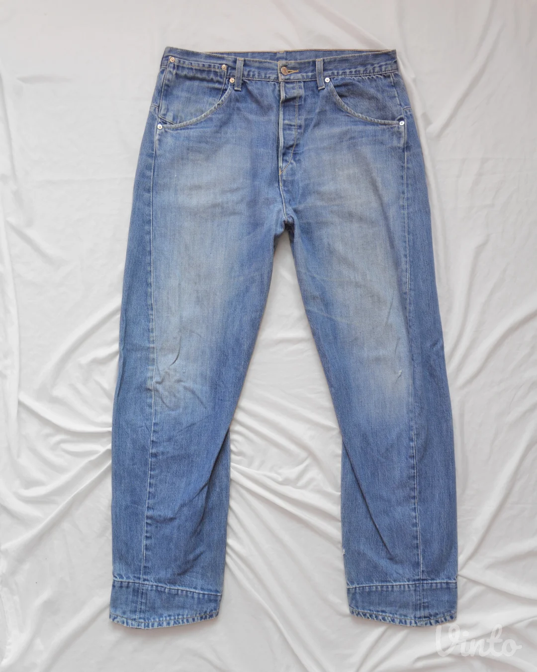 Levi's "Engineered" farmerice