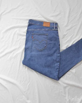 Levi's 720 "High Rise Super Skinny" farmerice 3XL