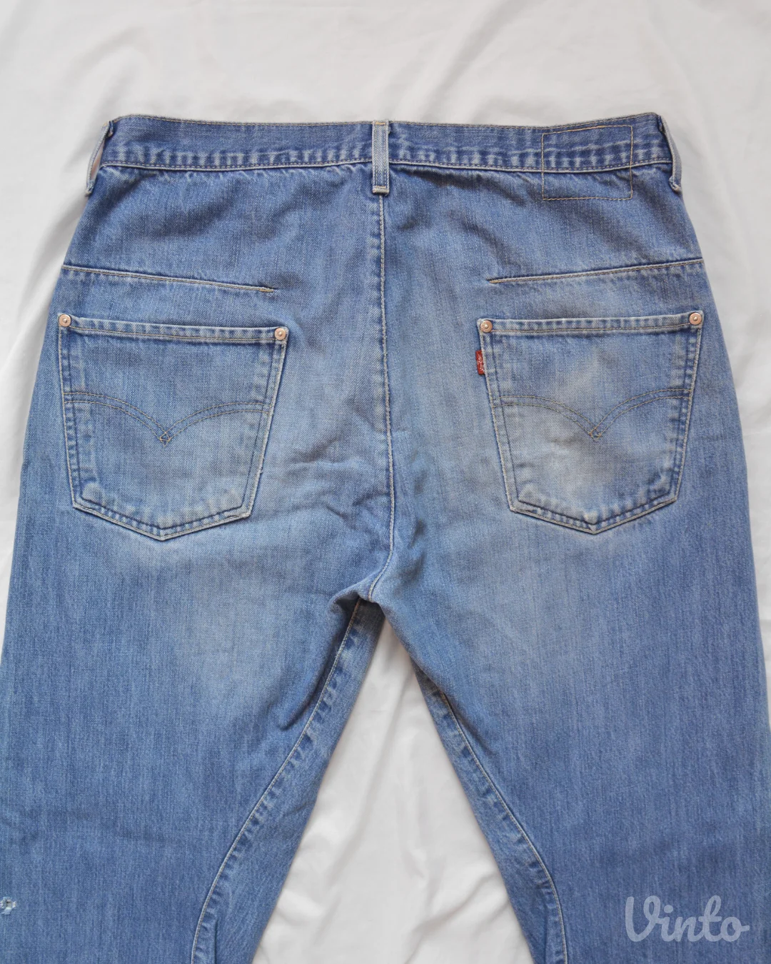 Levi's "Engineered" farmerice