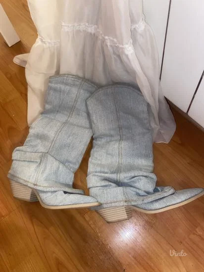 Bershka teksas kaubojske čizme