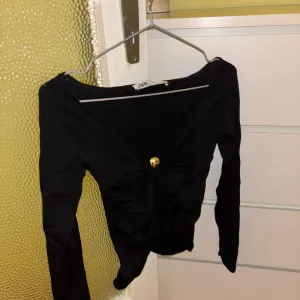 Zara elegantna majica