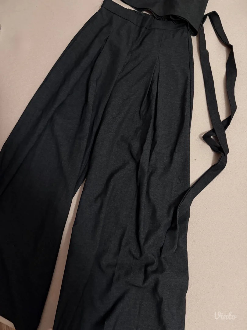 Set - pantalone i top