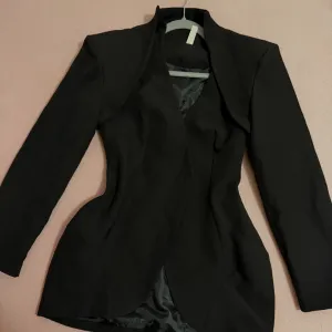 Komplet set - sako, prsluk, pantalone