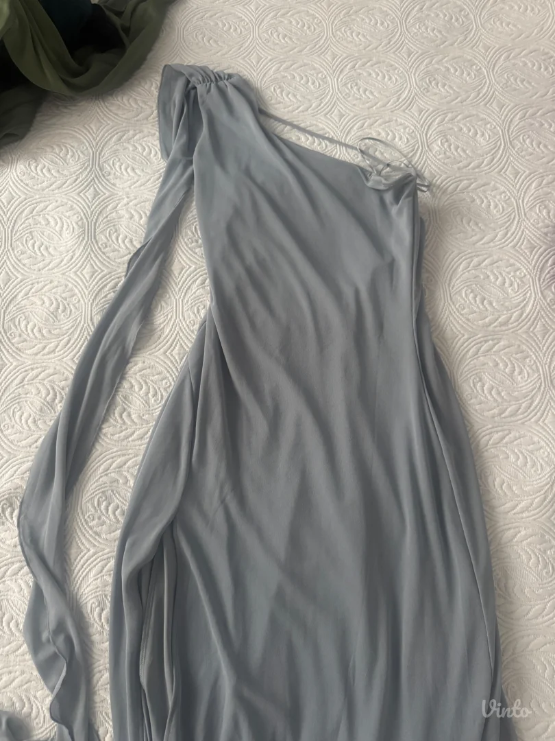 Pull&Bear elegantna haljina