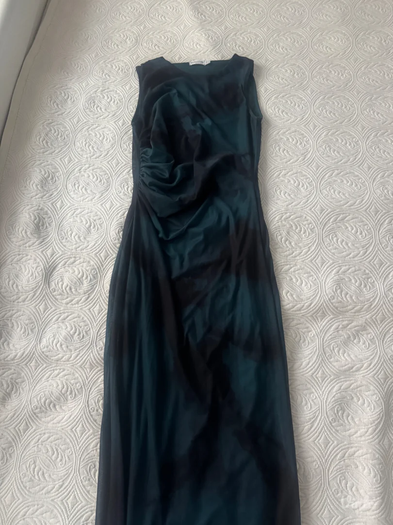 Stradivarius midi haljina