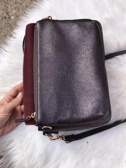 Carpisa bordo-braon torbica, kao novo