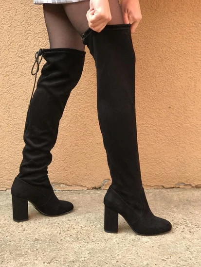 Duge crne čizmice, broj 37, kao novo