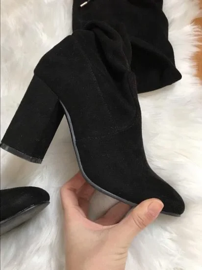 Duge crne čizmice, broj 37, kao novo