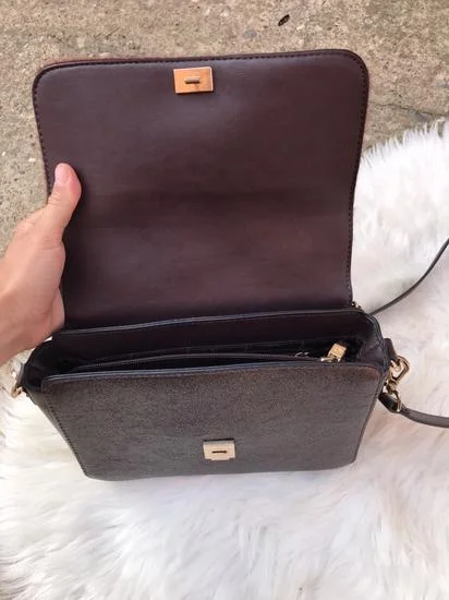 Carpisa bordo-braon torbica, kao novo