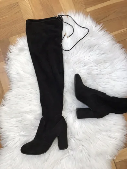 Duge crne čizmice, broj 37, kao novo