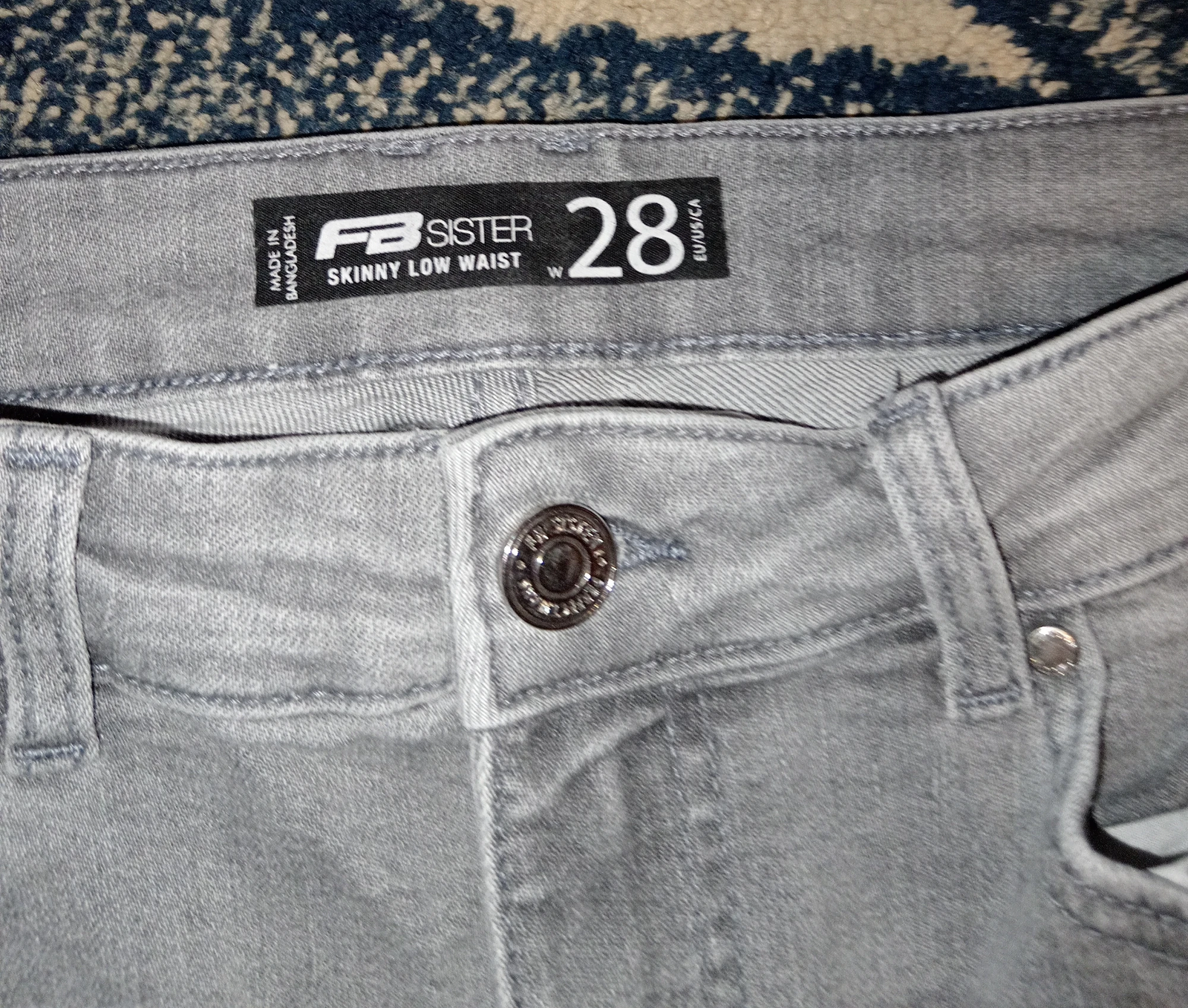 FB Sister sive farmerke / Vel. 28 (Low Waist)