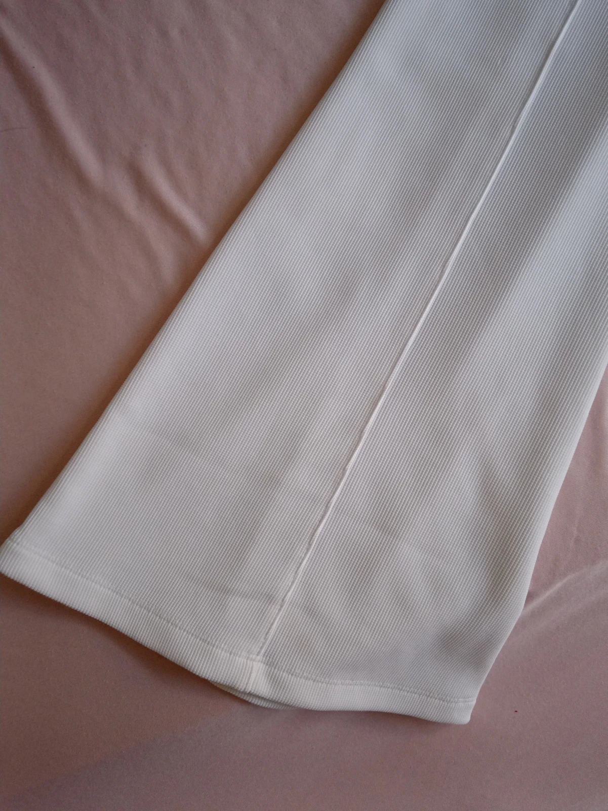 FB Sister bele rebraste pantalone / Vel. S